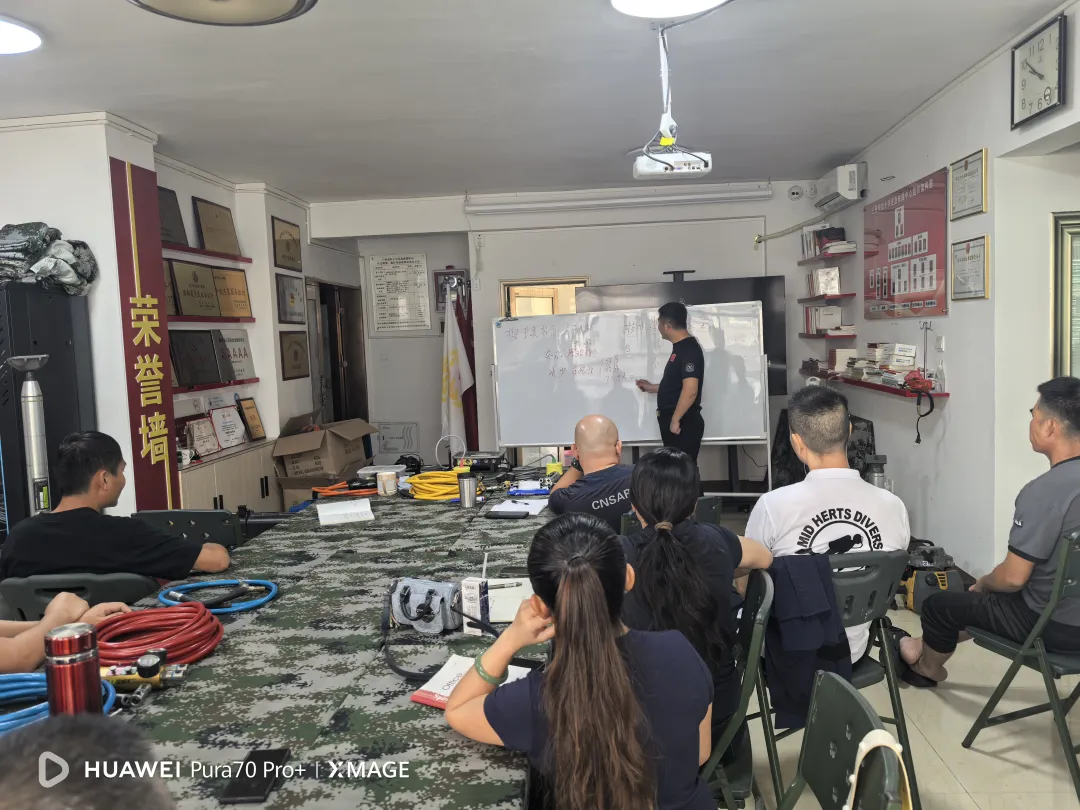 图片 1.png 图片 1.png